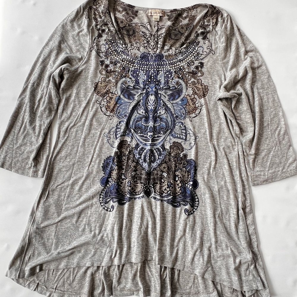 Live & Let Live Women's Sz XL Boho Style Tunic Gray Top ¾ Sleeve Paisley Pattern